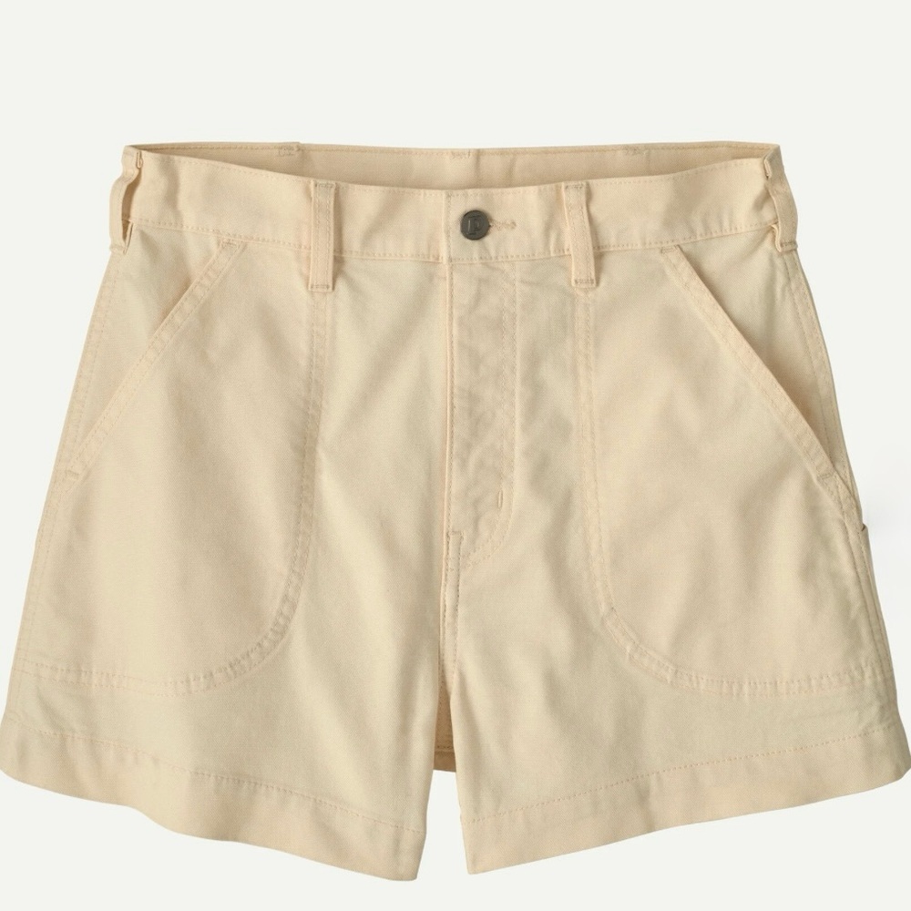 Patagonia Women’s Stand Up Canvas Short New w/o tags size 14